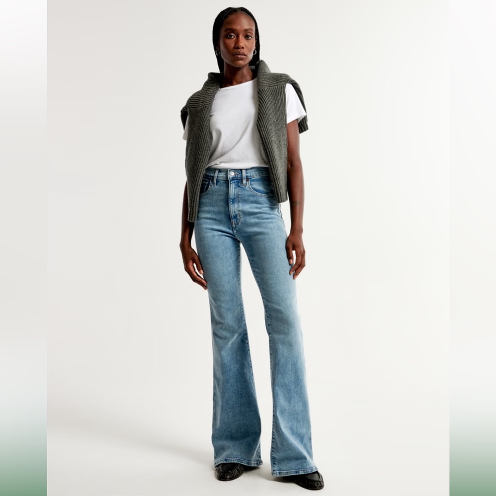 Abercrombie & Fitch The Flare Ultra High Rise